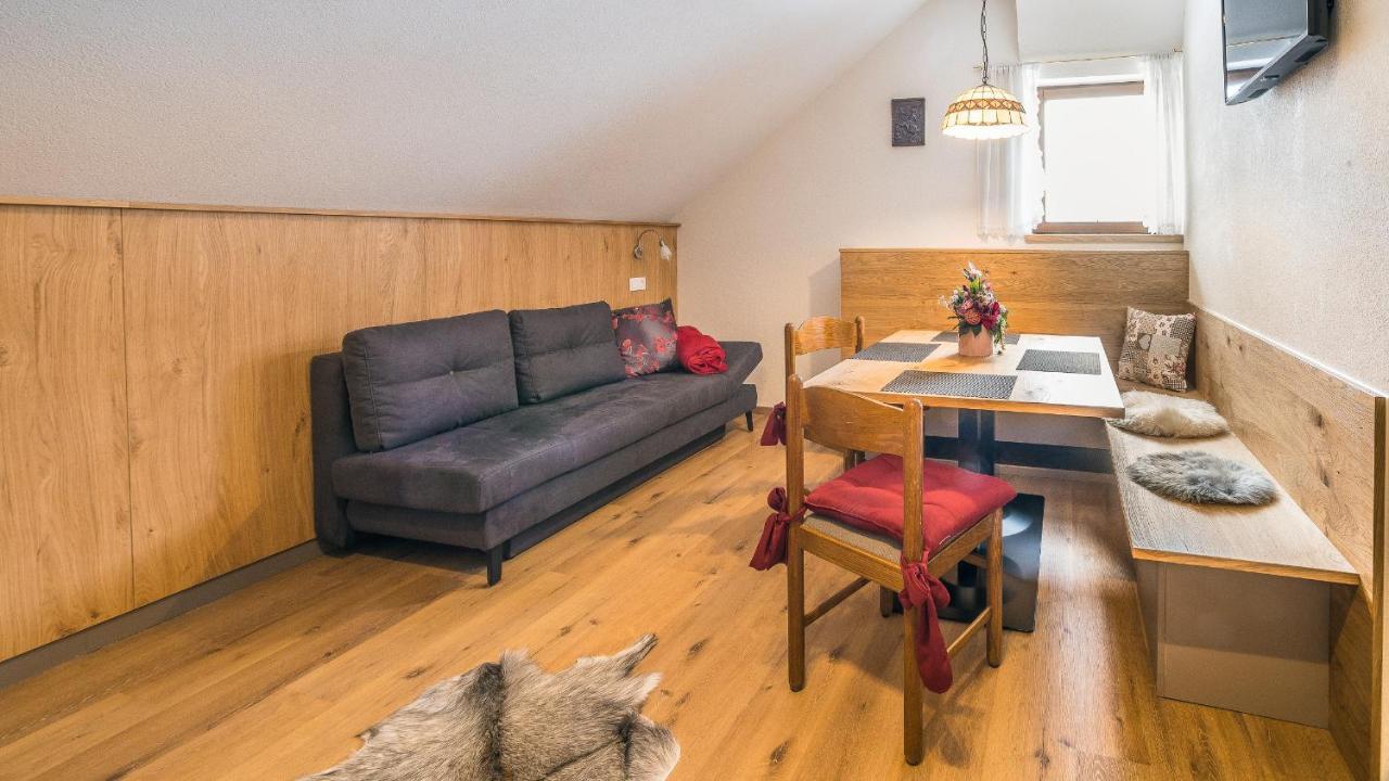 Gasthof Neuwirt Ellbögen Eksteriør bilde